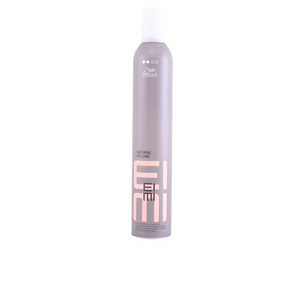 Wella Eimi Natural Volume Mousse Livello 2 500 ml