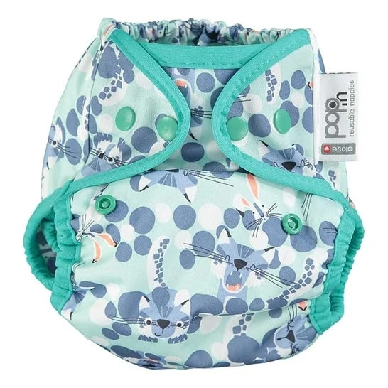 Close Cobertor Pañal Pop in Snow Leopard 1ud