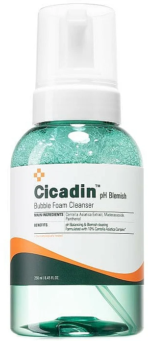 Schiuma detergente con Centella Asiatica