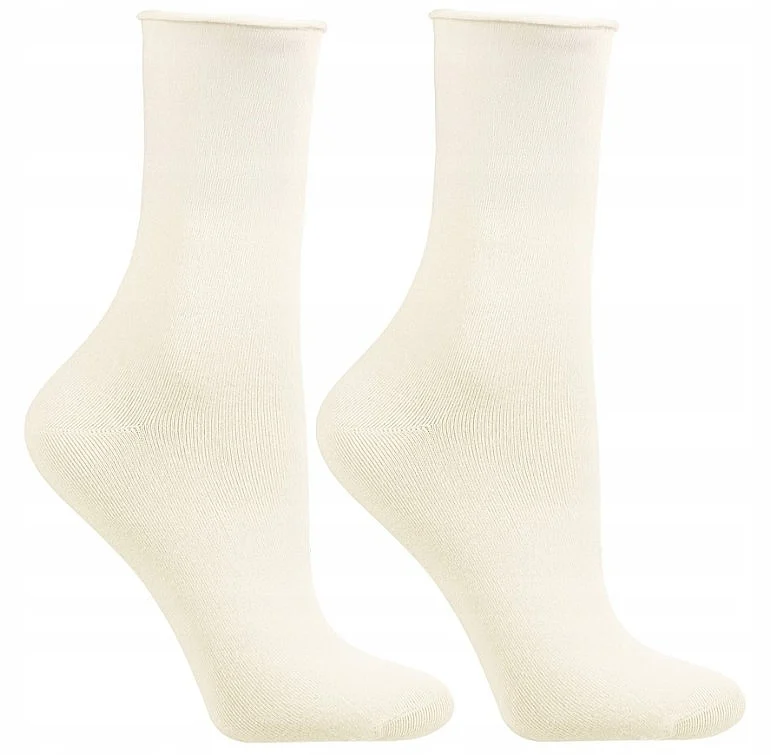Calzini lunghi da donna in cotone, color crema