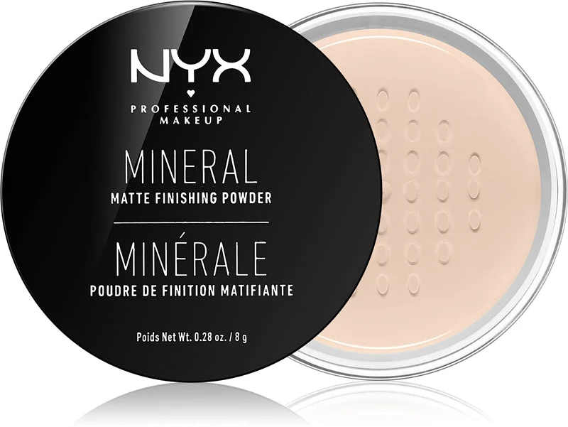 NYX Professional Makeup cipria minerale colore chiaro medio 8 g
